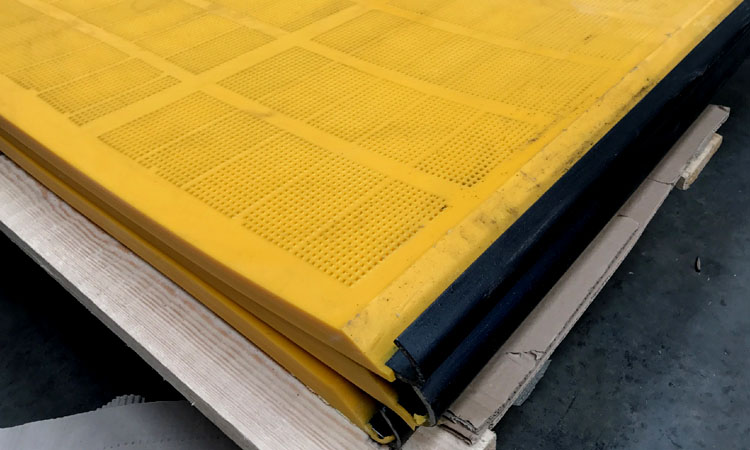 Polyurethane tensioned screens can easily replace metallic meshes, woven wire or rubber screen cloths
